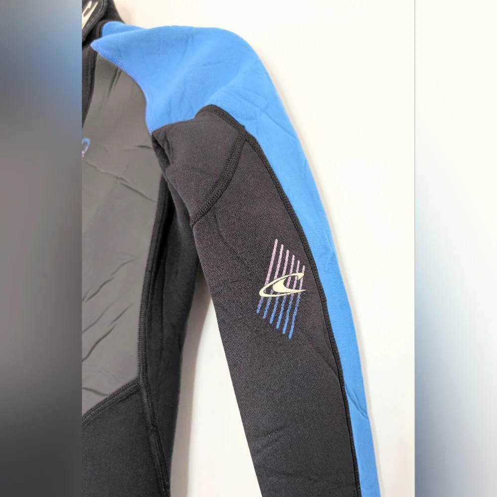 Black and Blue Wetsuit - Picture 7 of 11